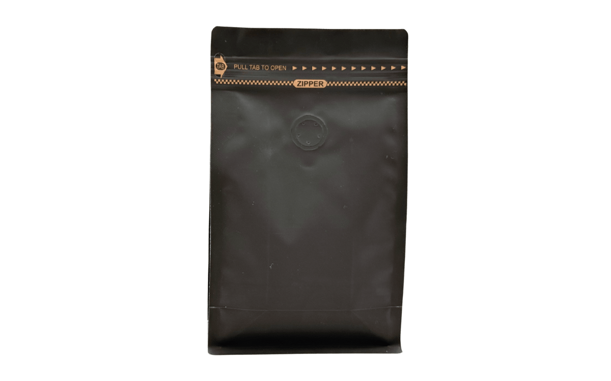 500 Stk. ♺ Kaffeebeutel für 1.000g in MATT SCHWARZ, Flachbodenbeutel aus MONO - Material, inkl. Ventil, Front - Zipper und Aromaschutz - kaffeeverpackung.com