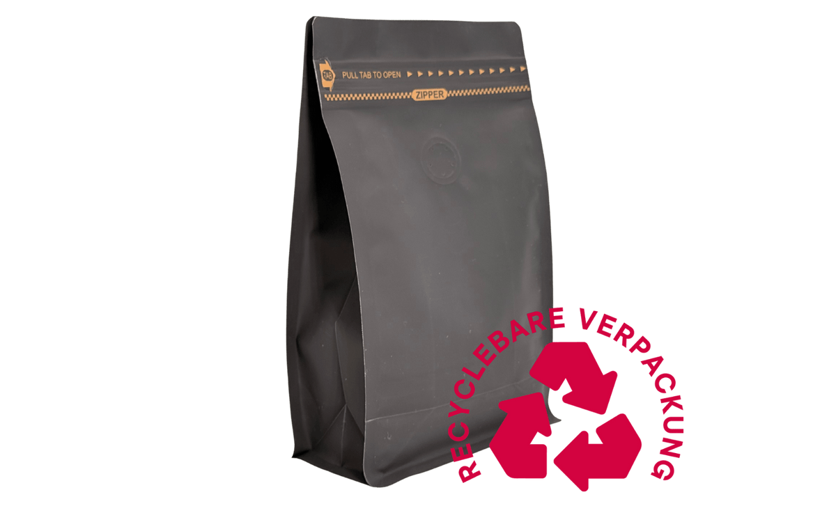 500 Stk. ♺ Kaffeebeutel für 1.000g in MATT SCHWARZ, Flachbodenbeutel aus MONO - Material, inkl. Ventil, Front - Zipper und Aromaschutz - kaffeeverpackung.com