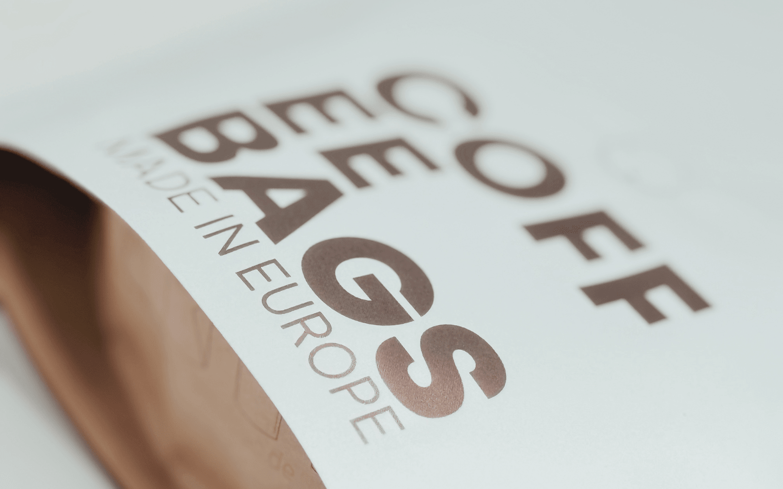 Individuell bedruckte 250g Kaffeebeutel, 3000 Stück MOQ / 0,75€ pro Stück, Digitaldruck - kaffeeverpackung.com - Kaffeebeutel.online.kaufen.